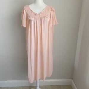 Miss Elaine Classics Womens L Large Coral Embroidered Floral Night Gown Short